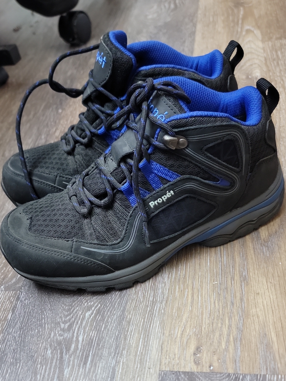 Propet Black and Blue Women's Athletic Hiking Shoes